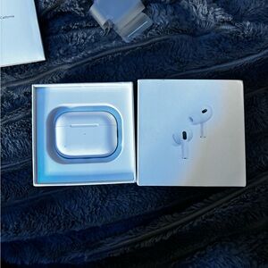 Brand new, never used, i had got it for a gift but i dont enjoy airpods